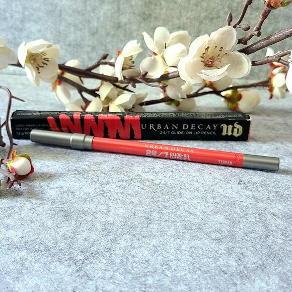NEW Urban Decay 24/7 Glide-On Lip Pencil in 'Streak' - Picture 1 of 6